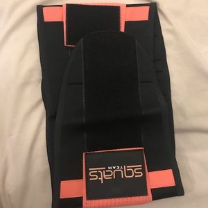 Squats team fitness belt